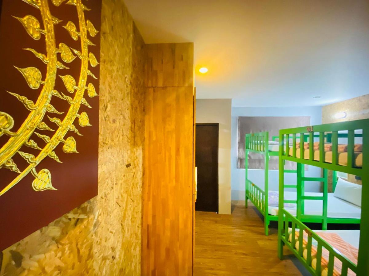 Frutta Hostel Patong Exterior foto